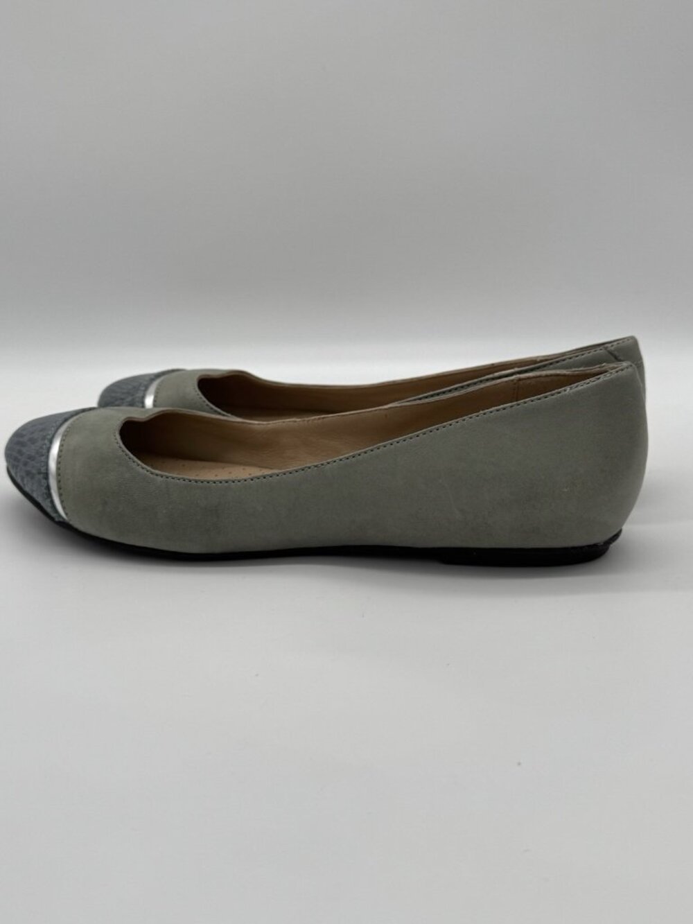 Lands End Women's Captoe Flats Gray Size 9B Business Casual Office Comfort New - Picture 2 of 8
